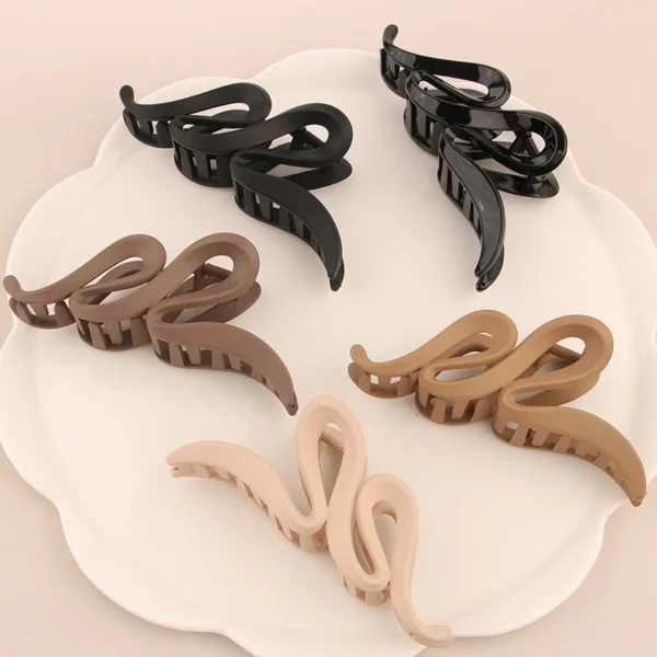 Fashion 13CM Oversized Wavy Frosted Matte Transparent Bright Shark Clip Headdress Hairpin Hair Accessories For Women Girls New - Image 3